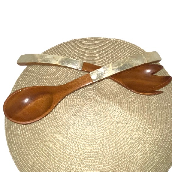 Gorgeous Vintage Shell Craft Serving Utensils, Approx 15”, wood and shell - Picture 2 of 16